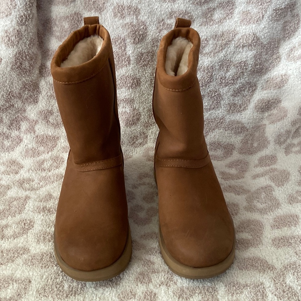 Ugg Boots Chestnut Size 8